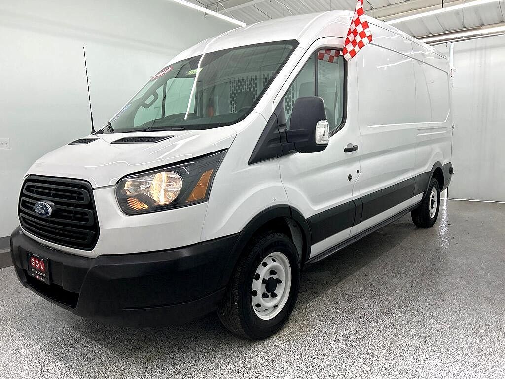 2019 Ford Transit null image 4