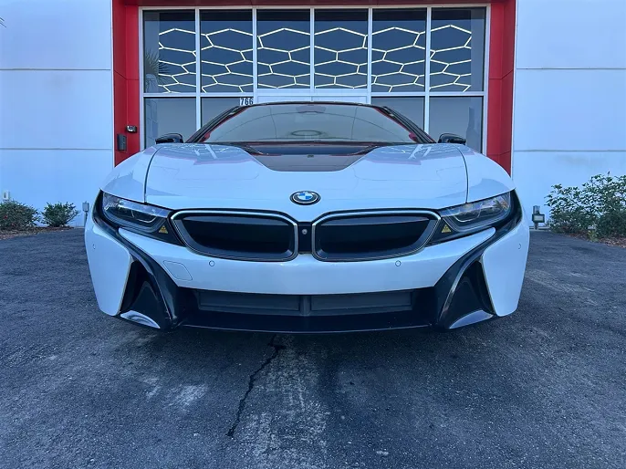 2017 BMW i8
