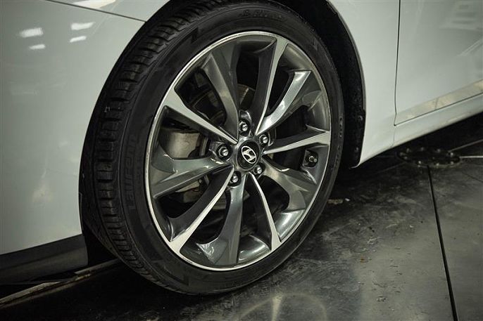 2019 Hyundai Veloster