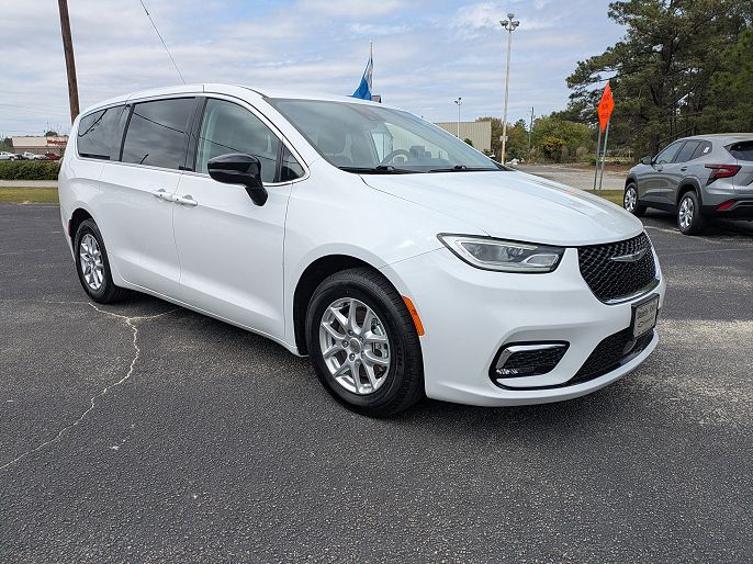 2024 Chrysler Pacifica