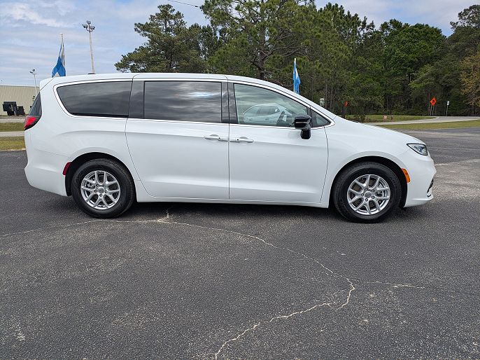2024 Chrysler Pacifica
