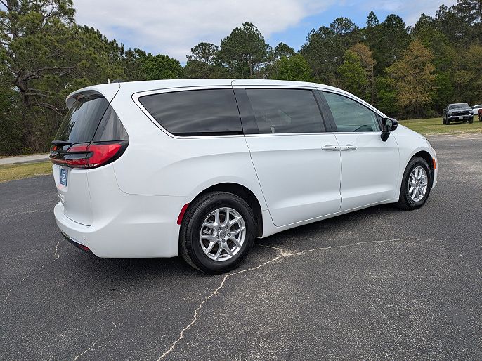 2024 Chrysler Pacifica