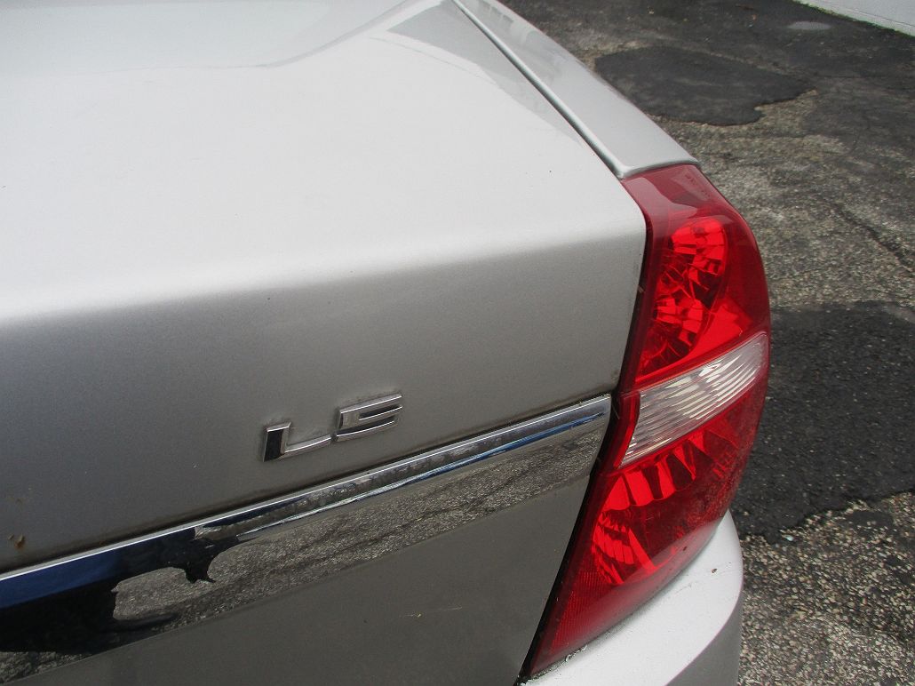 2007 Chevrolet Malibu LS image 4
