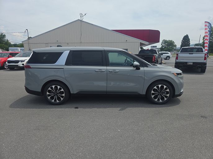 2024 Kia Carnival