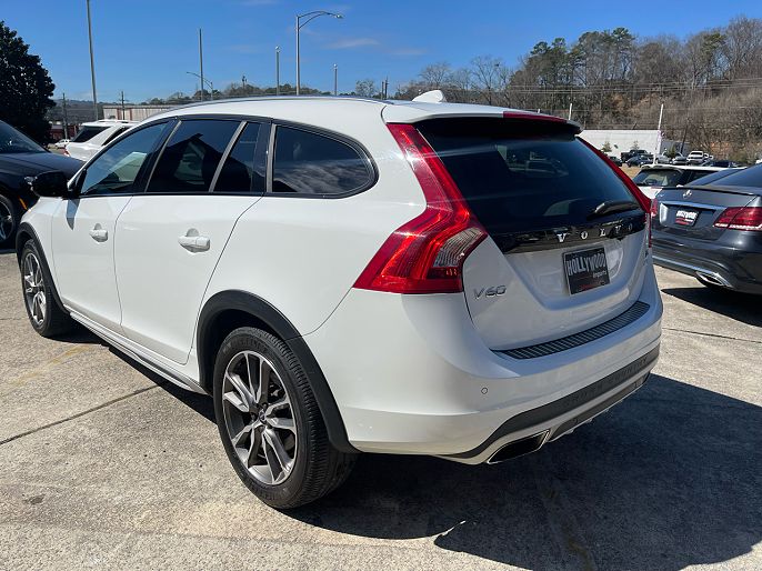 2017 Volvo V60