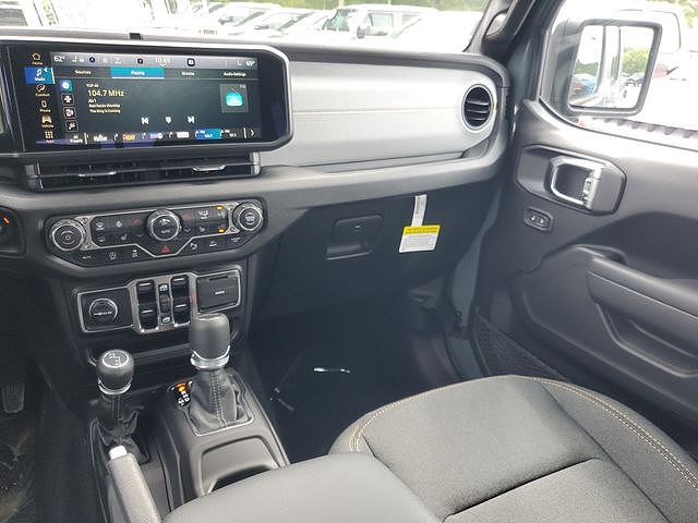 2025 Jeep Gladiator