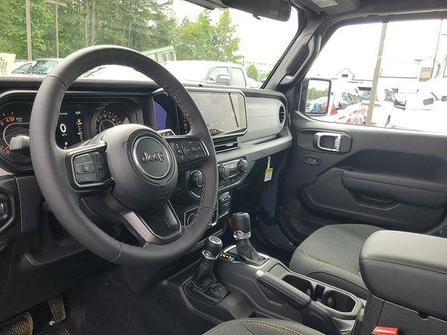 2025 Jeep Gladiator