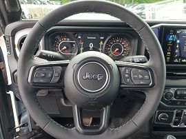 2025 Jeep Gladiator