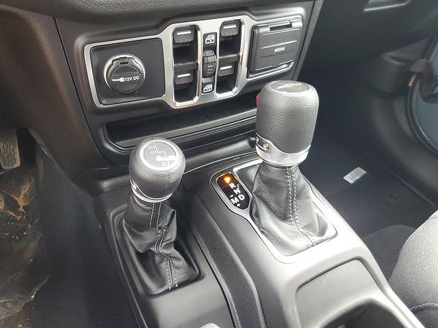 2025 Jeep Gladiator