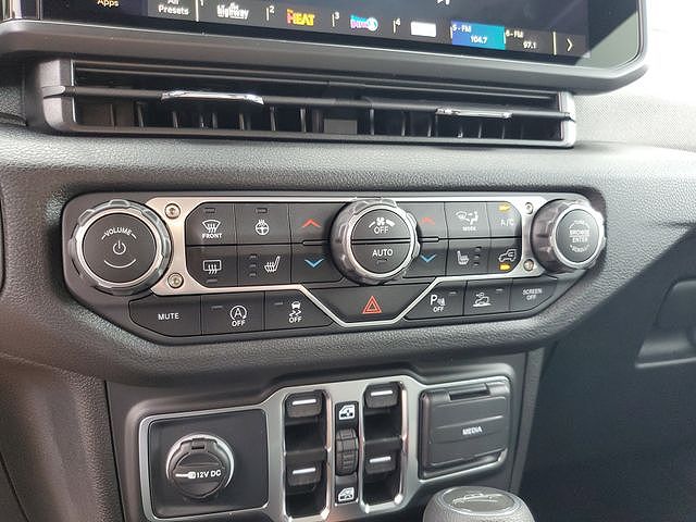 2025 Jeep Gladiator