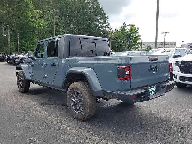2025 Jeep Gladiator