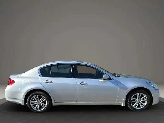 2012 Infiniti G25