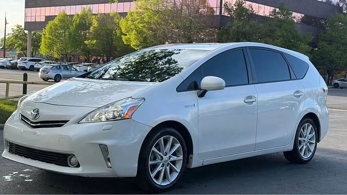 2012 Toyota Prius v
