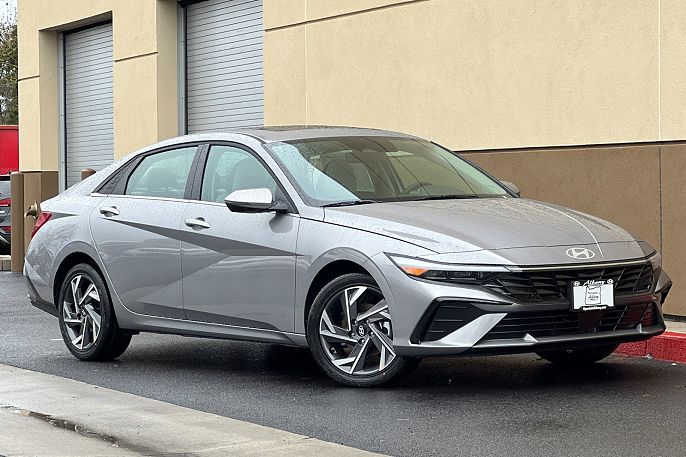 2025 Hyundai Elantra