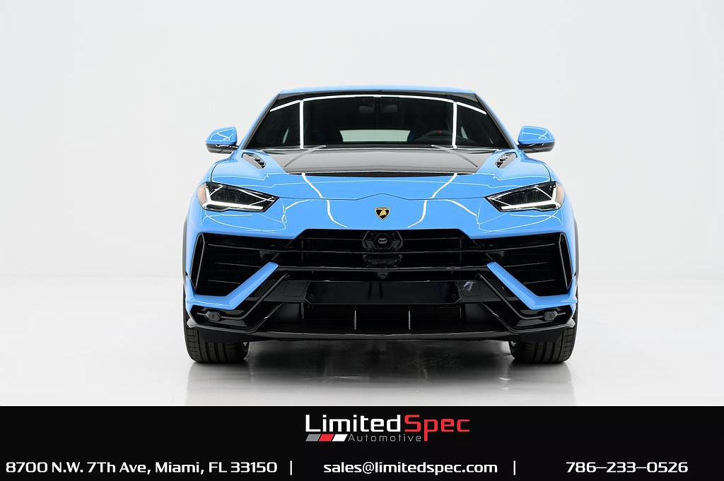 2024 Lamborghini Urus Performante image 1
