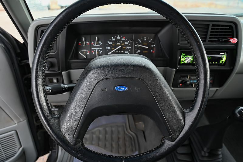 1990 Ford Bronco II XLT image 14