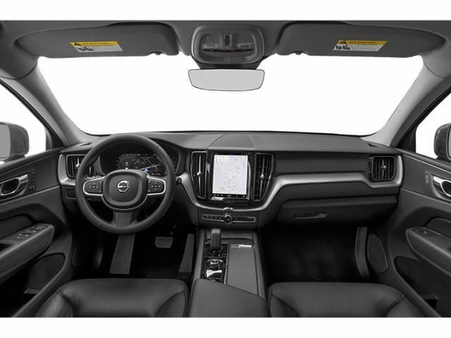2024 Volvo XC60 B5 Core image 3