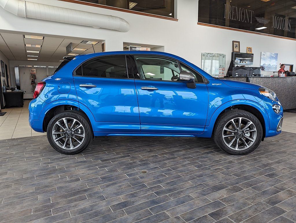 2023 Fiat 500X Pop image 2