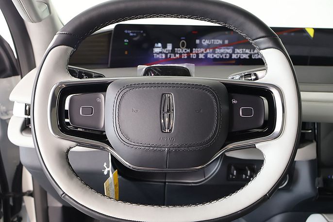 2027 Lincoln Navigator L