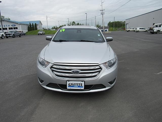 2019 Ford Taurus