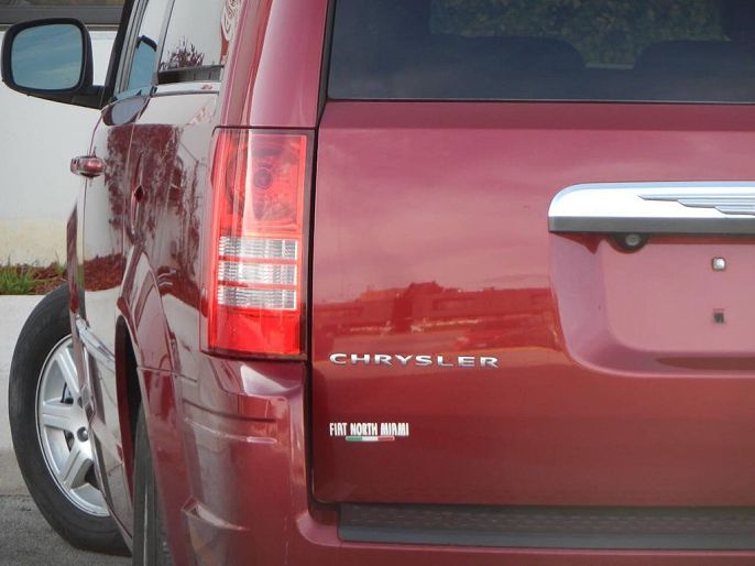 2010 Chrysler Town & Country