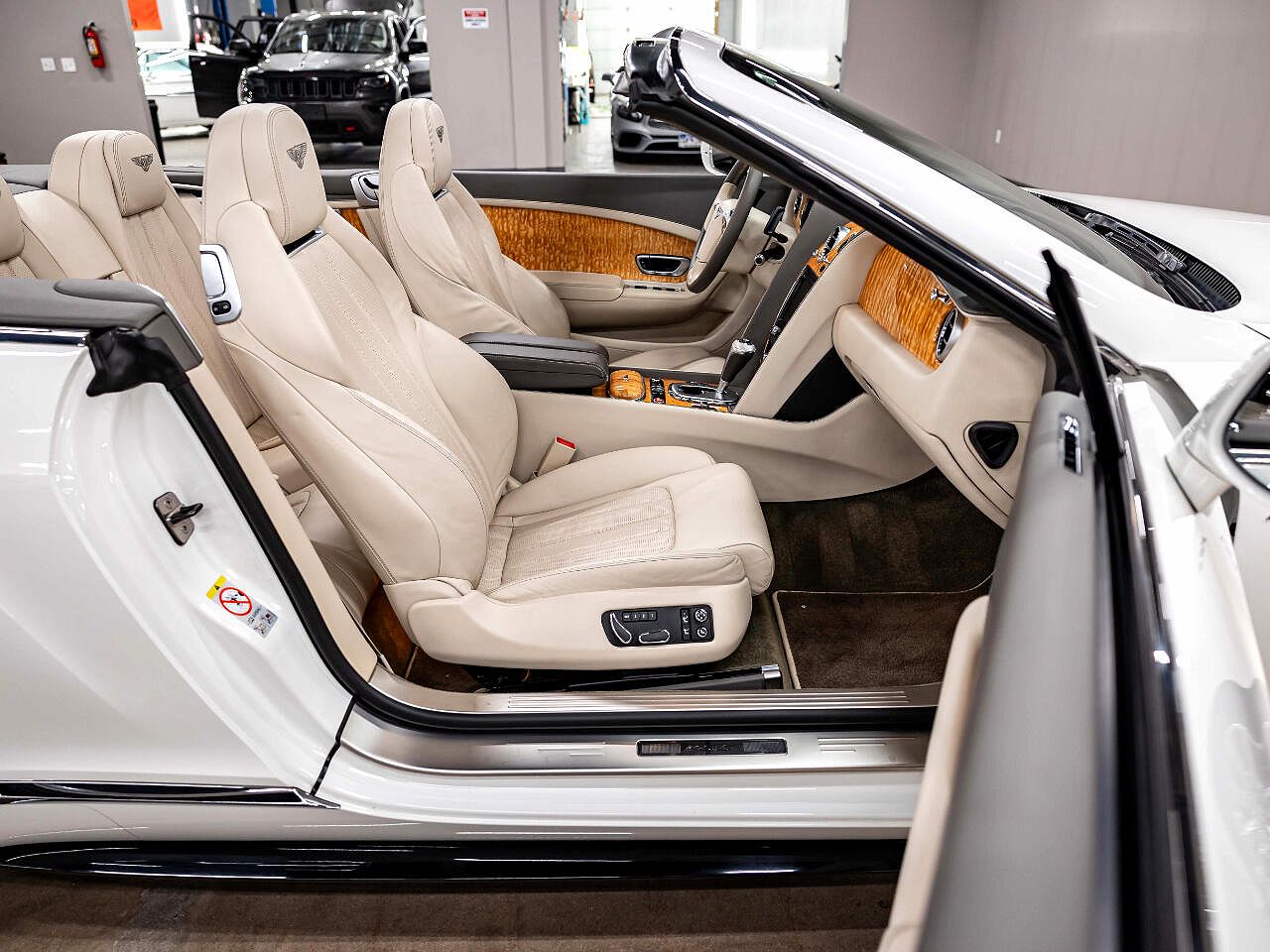 2015 Bentley Continental GT image 62