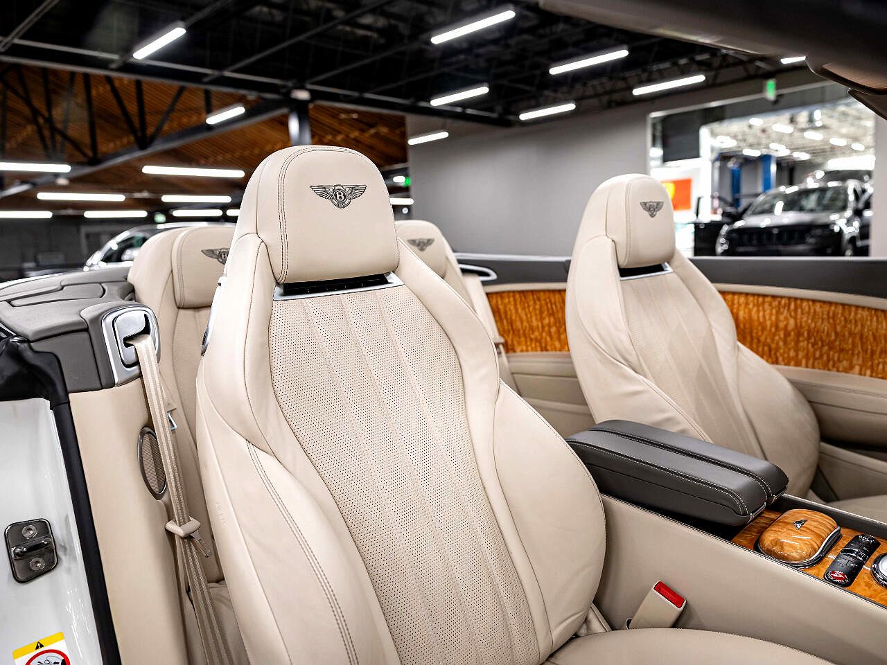 2015 Bentley Continental GT image 63