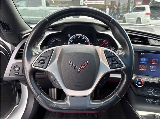 2017 Chevrolet Corvette Stingray 1LT photo 10