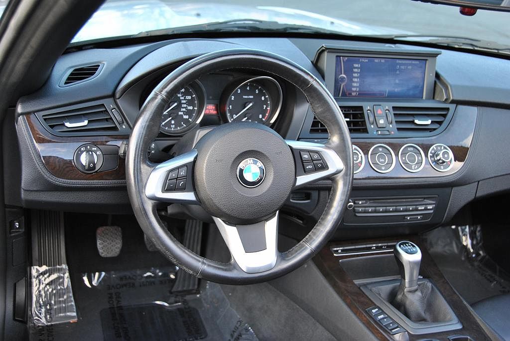 2009 BMW Z4 sDrive35i image 25
