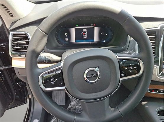 2024 Volvo XC90 Plus photo 10