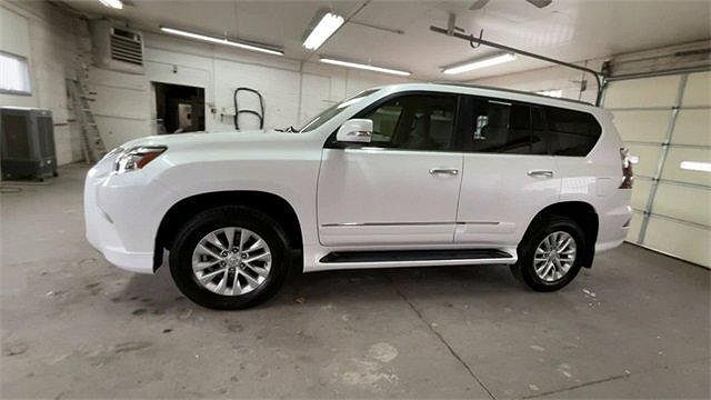 2018 Lexus GX 460 image 3