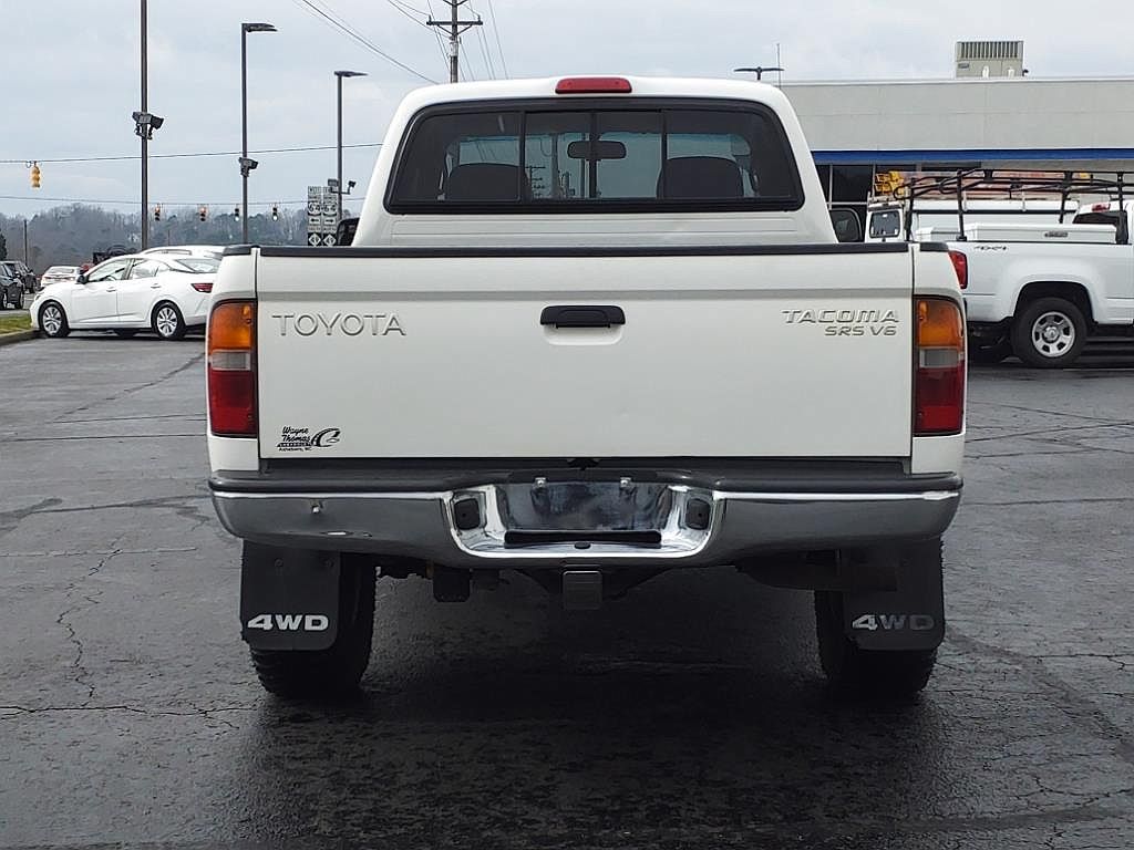 1999 Toyota Tacoma Base image 21