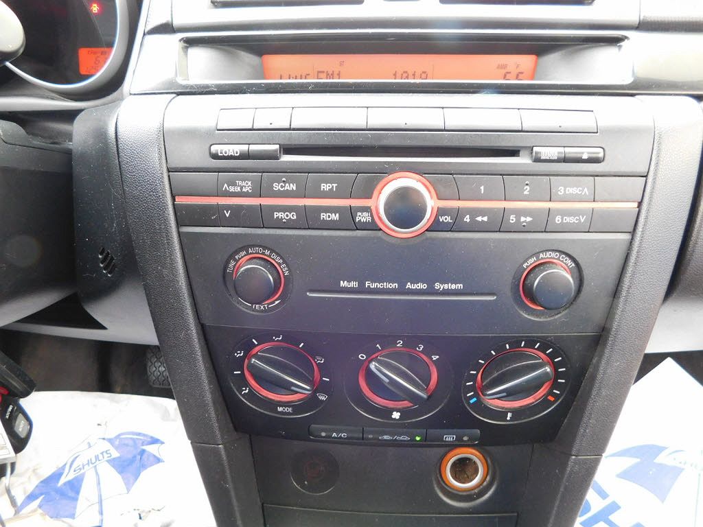 2006 Mazda Mazda3 i image 8