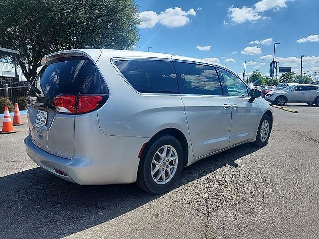 2023 Chrysler Voyager
