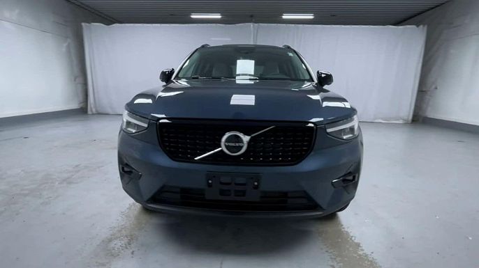 2026 Volvo XC40