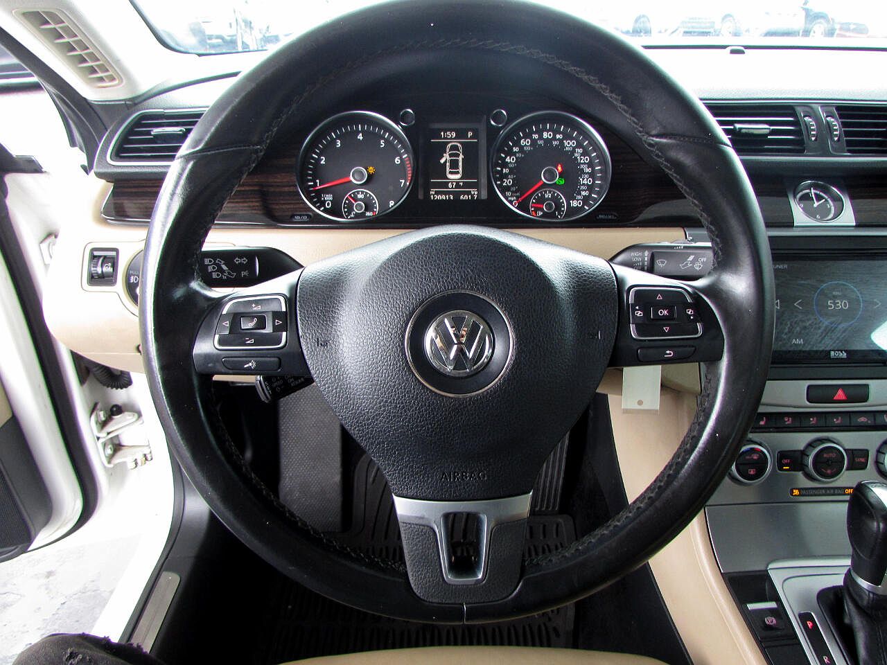 2015 Volkswagen CC Executive image 23