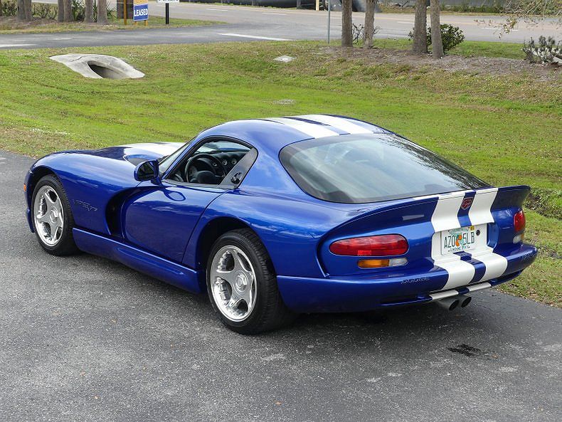1996 Dodge Viper GTS image 24