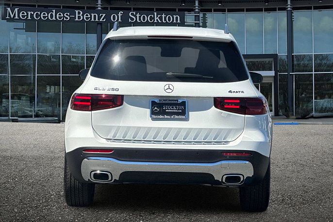 2025 Mercedes-Benz GLB