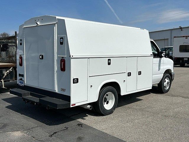 2024 Ford Econoline