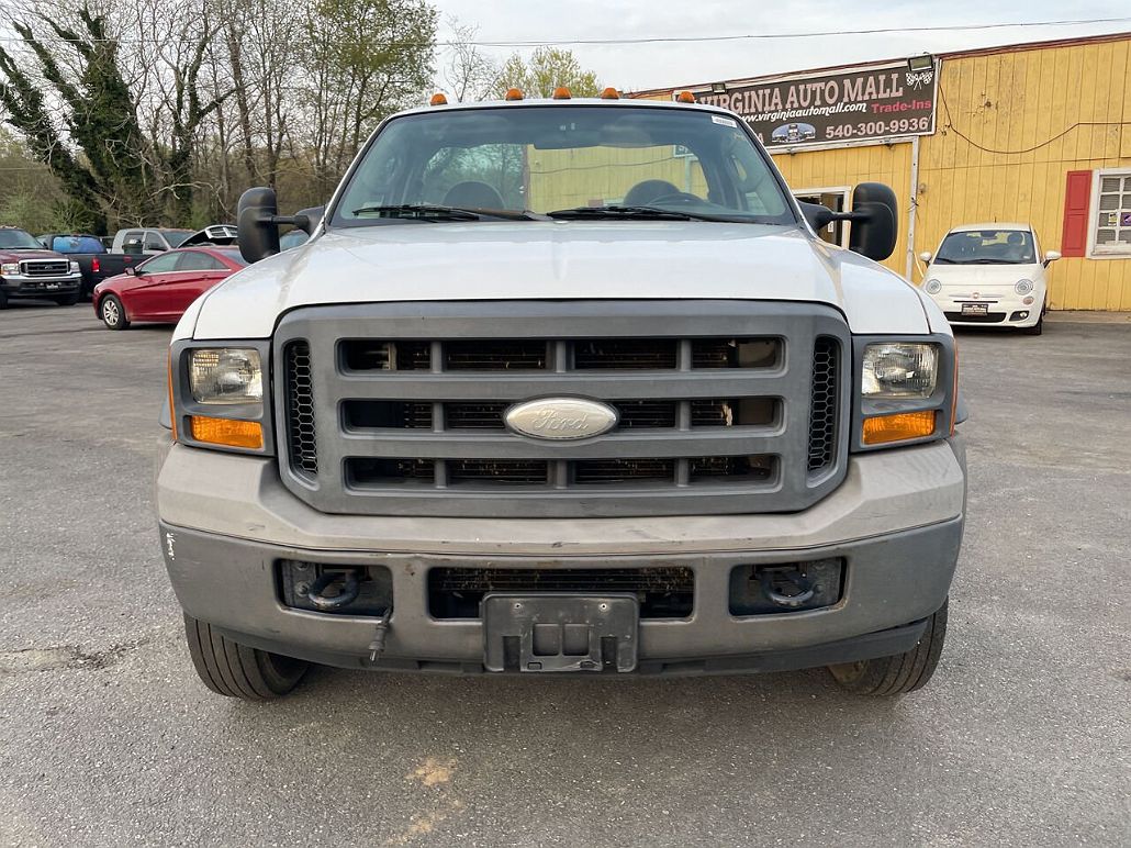 2005 Ford F-450 null image 1