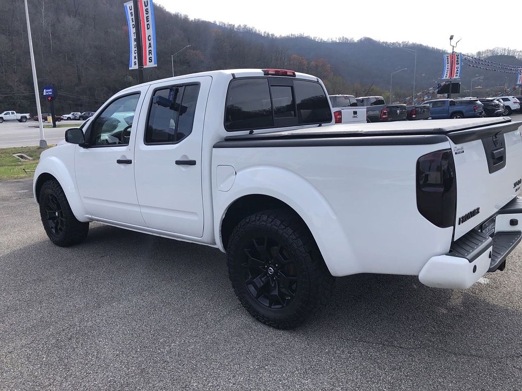 2019 Nissan Frontier SV image 4
