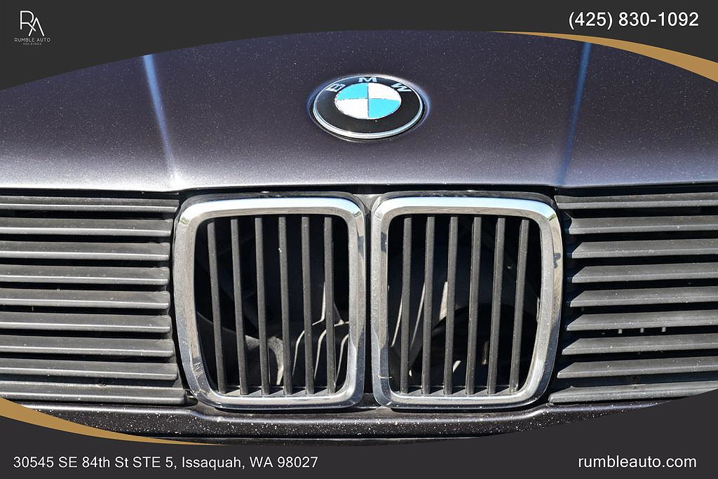 1991 BMW 3 Series 318iS image 5