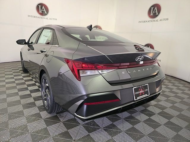 2025 Hyundai Elantra