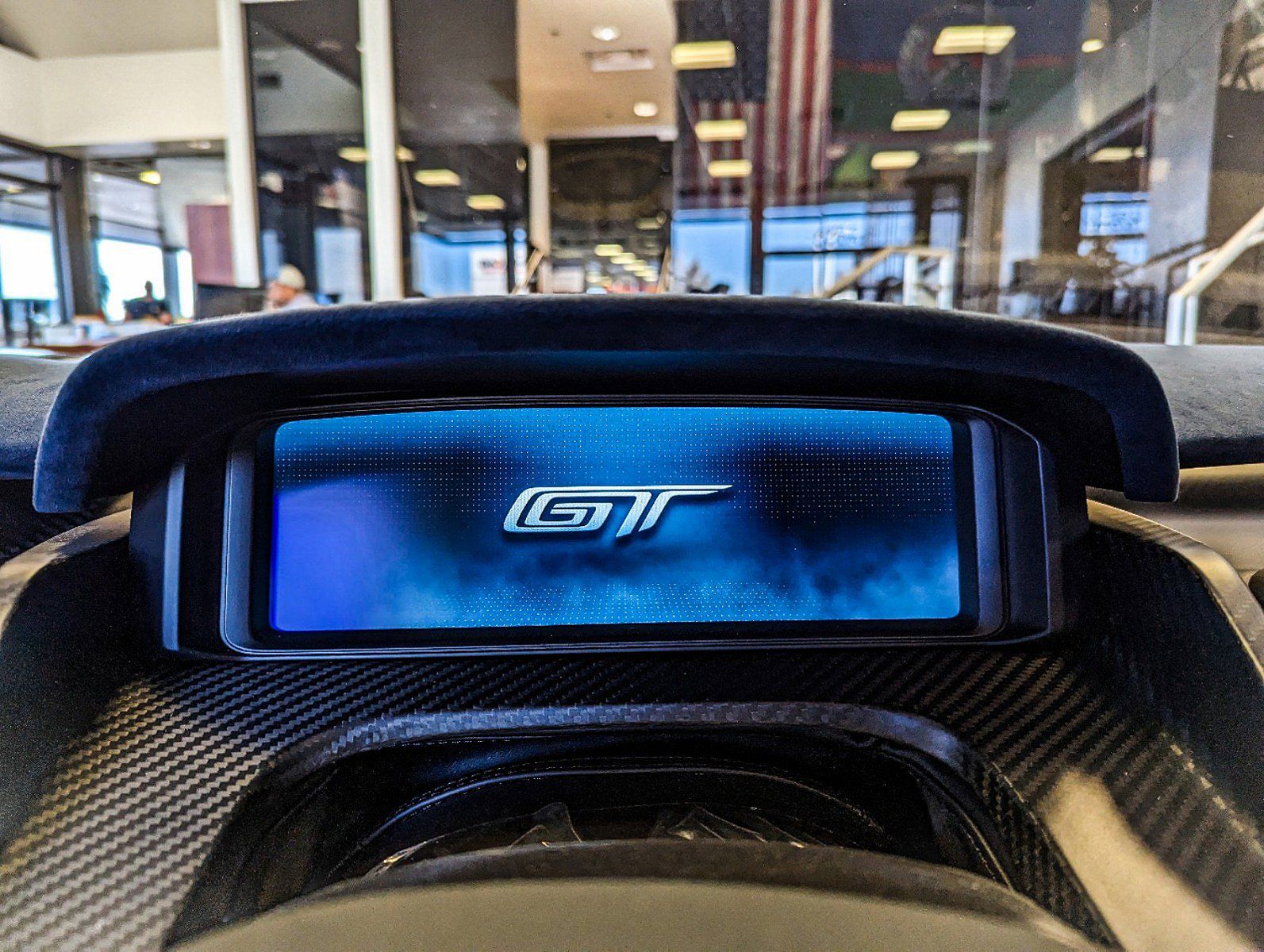 2021 Ford GT null image 29