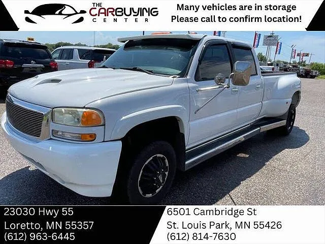 2004 GMC Sierra 3500 SLT image 0