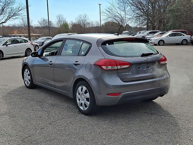 2016 Kia Forte5