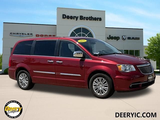 2016 Chrysler Town & Country