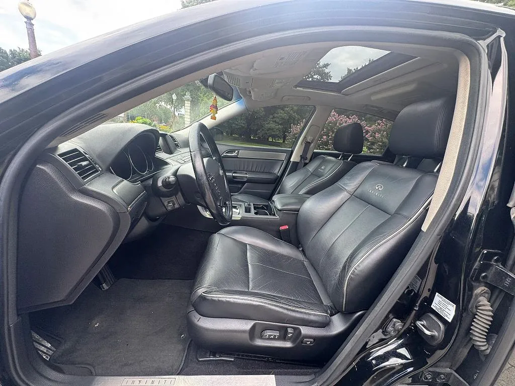 2009 Infiniti M45