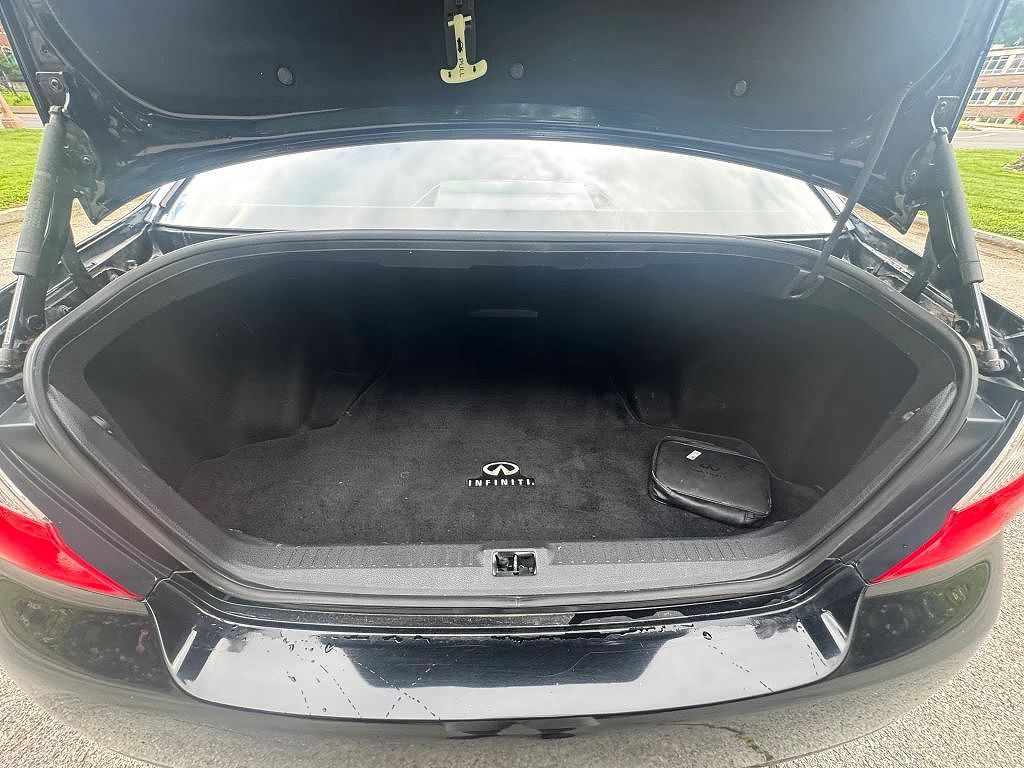 2009 Infiniti M45