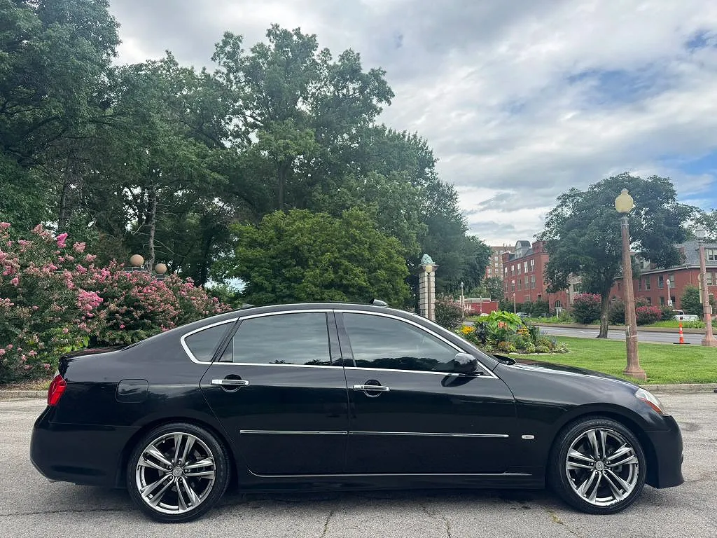 2009 Infiniti M45